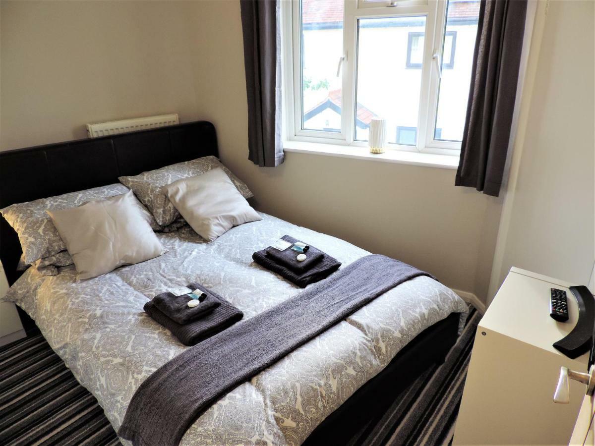1 Bed Bagshot Pennyhill Accommodation Exteriér fotografie